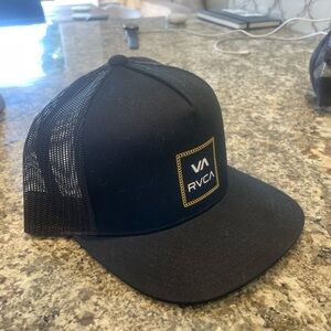 Rvca hat